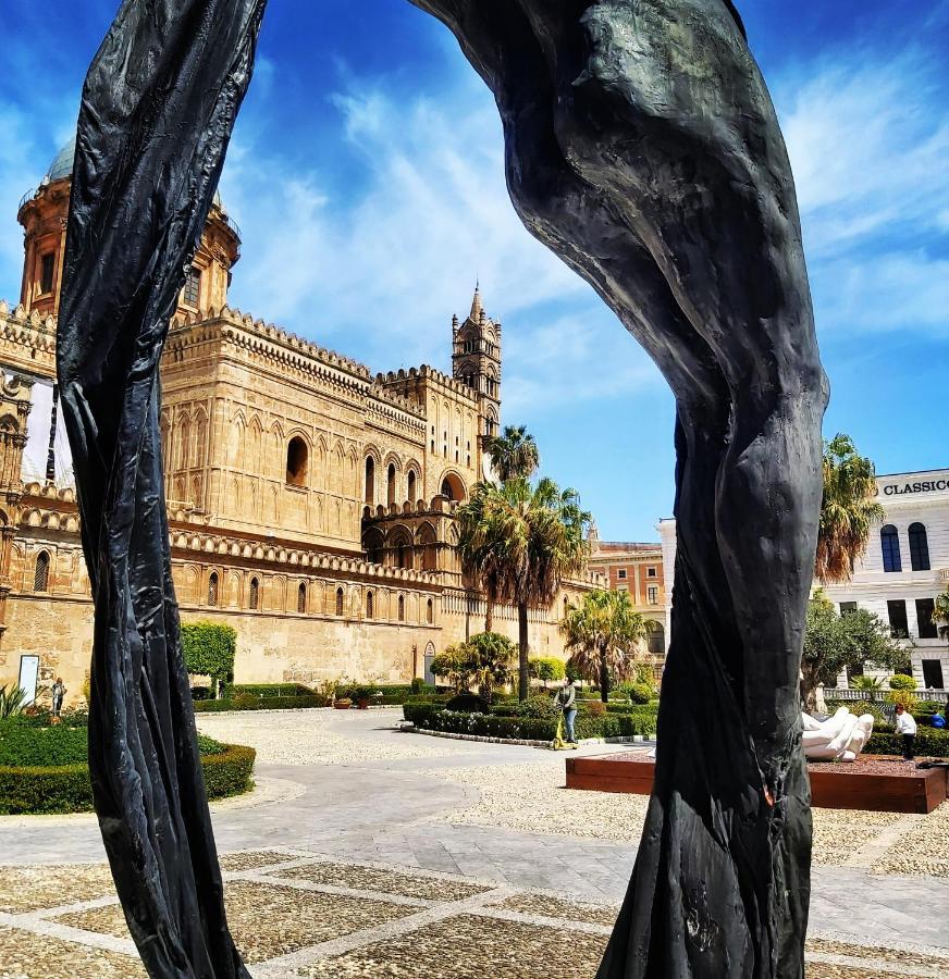 Suite Cathedral Palermo Bagian luar foto